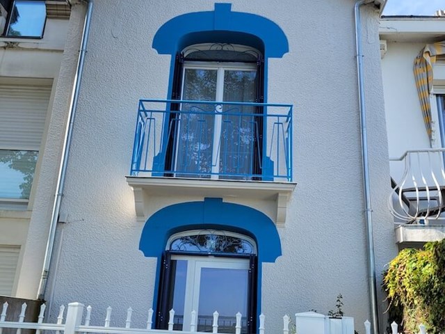 La façade, restaurée