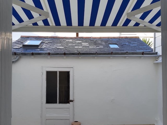 La terrasse en bois sapin